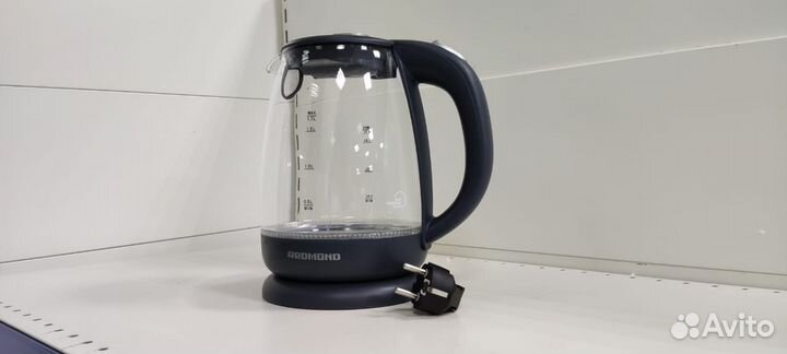 Электрочайник Redmond RK-G1781