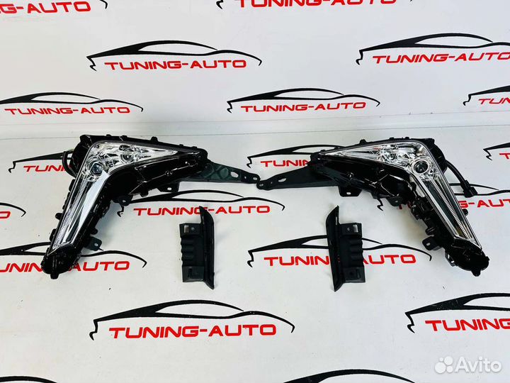 Противотуманные фары для Lexus LX570 / LX450D R776