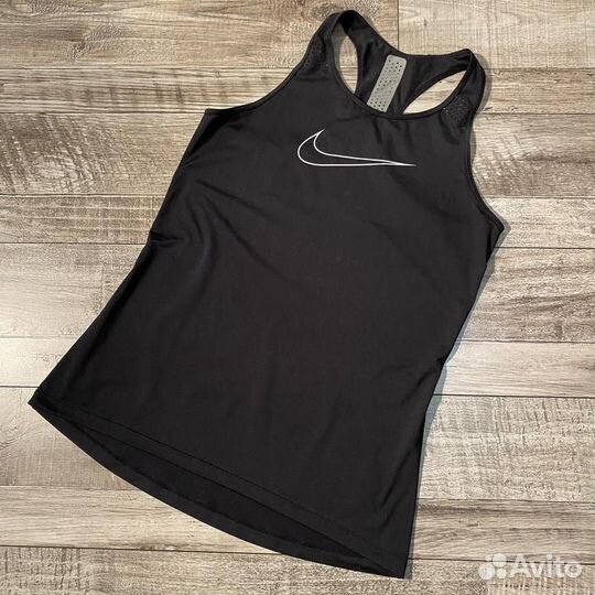 Майка Nike Pro
