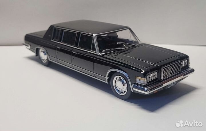 Модель Легенды СССР от DeAgostini 1/43 ЗИЛ - 4104