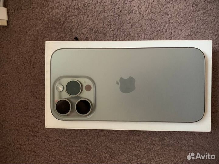 iPhone 15 Pro, 256 ГБ