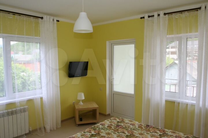 Комната 20 м² в 3-к., 2/2 эт.