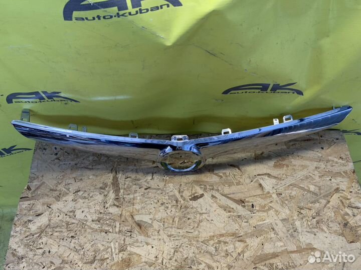 Решетка радиатора Volkswagen Golf V новый. Передняя радиаторная верхняя переднего бампера