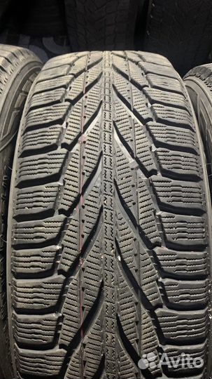 Nokian Tyres Hakkapeliitta R2 SUV 235/65 R17