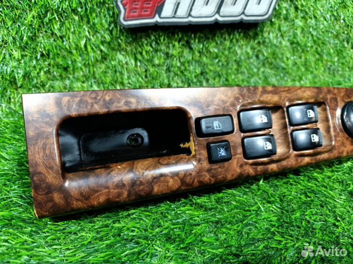 Блок упр. стеклоподьемниками передний левый Kia