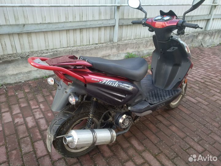 Скутер авм Flash 150