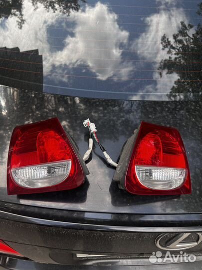 Задние фонари в багажник lexus gs 3