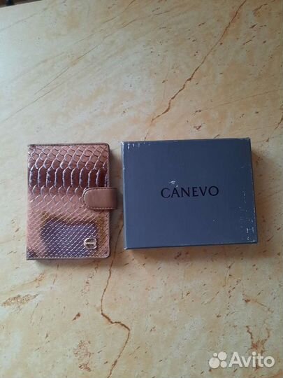 Обложка-кожаная для автодокументов