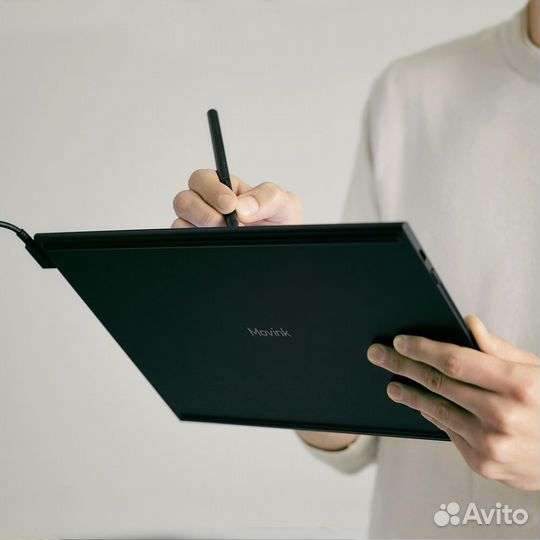 Планшет Wacom Movink 13