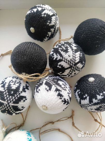 Шар новогодний вязаный