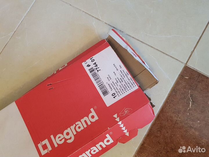 Выключатель legrand