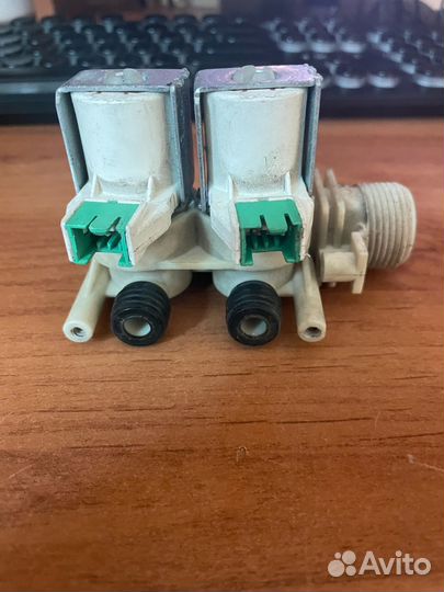 Запчасти на стиральную машину Ariston avsl 105