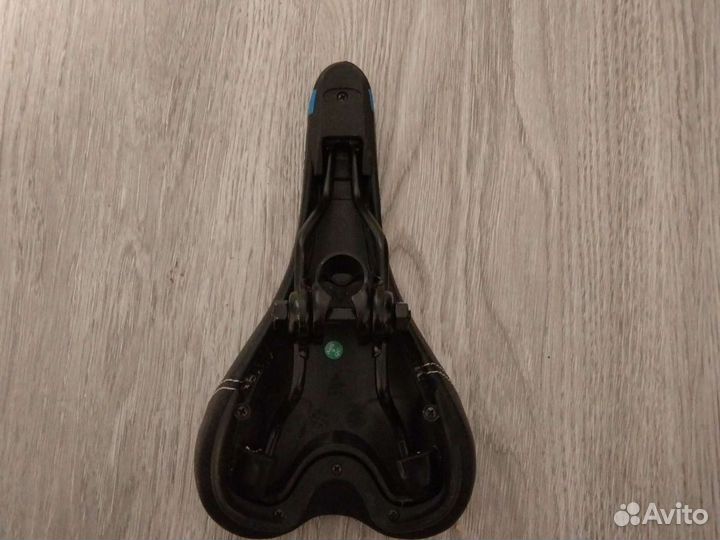 Спортивное сидение