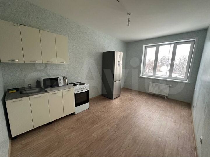 3-к. квартира, 75,8 м², 2/15 эт.