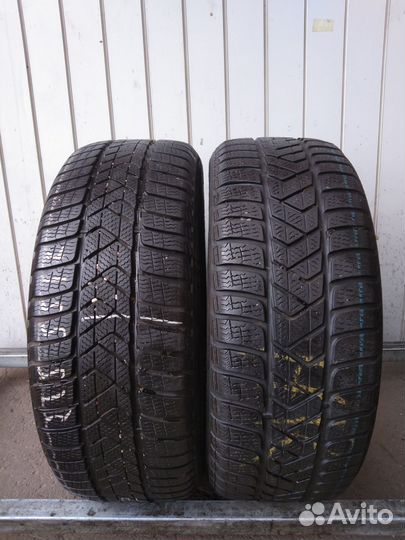 Pirelli Winter Sottozero 3 215/55 R17 98V