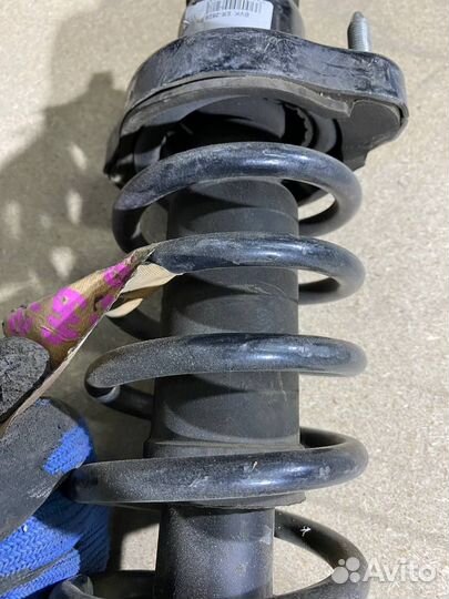 Задняя стойка амортизатора Mitsubishi lancer 10