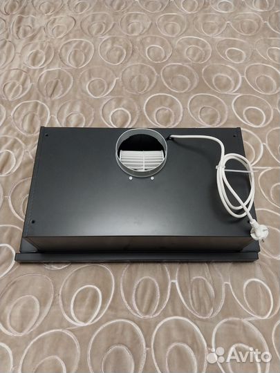 Кухонная вытяжка 60