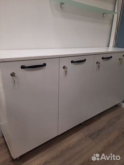 Шкафчики для хранения с замками