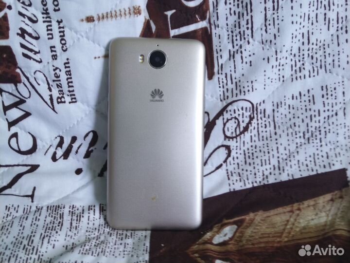 Телефон Huawei