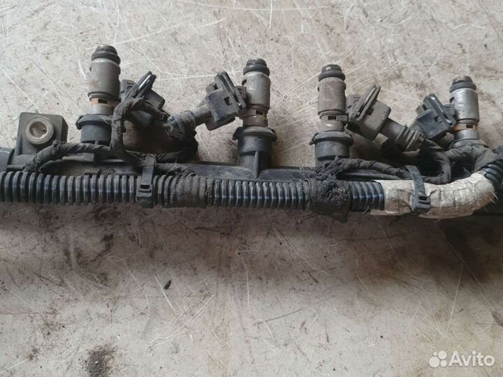 Топливная рампа Fiat Albea