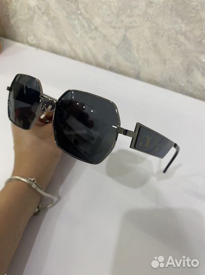 Солнцезащитные очки женские dior