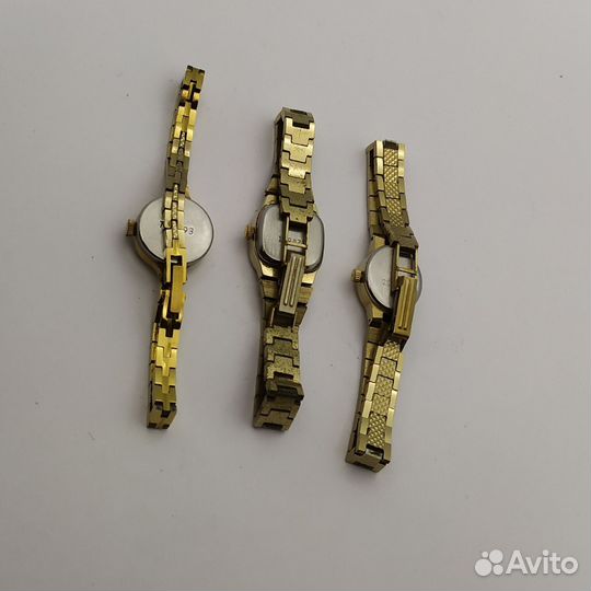 Лот женских часов