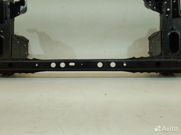 Панель передняя (телевизор) передний Toyota Land