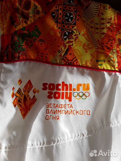 Костюм факелоносца Олимпиады Сочи - 2014