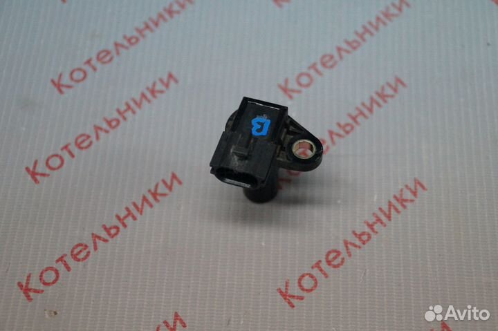 Nissan 31935-8E007 Датчик