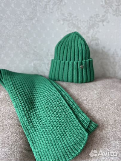 Шапка женская с шарфом