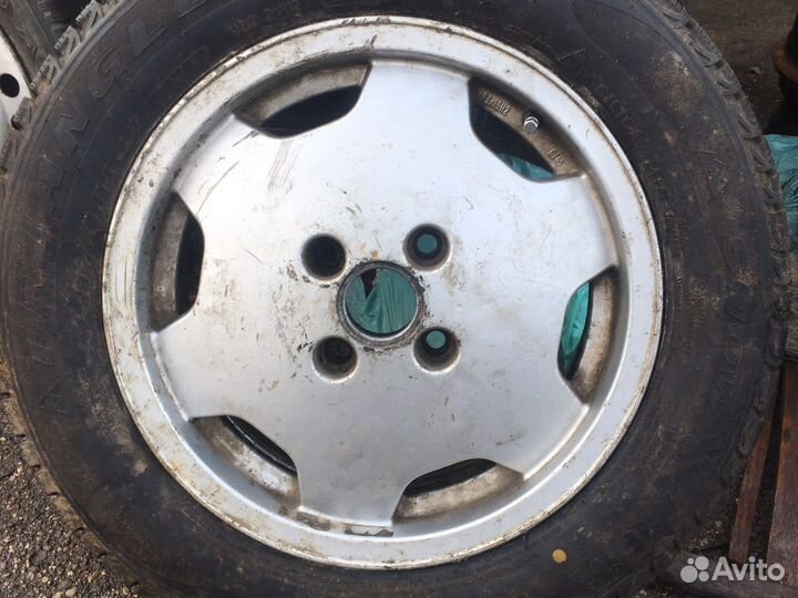 Диски r15 разные