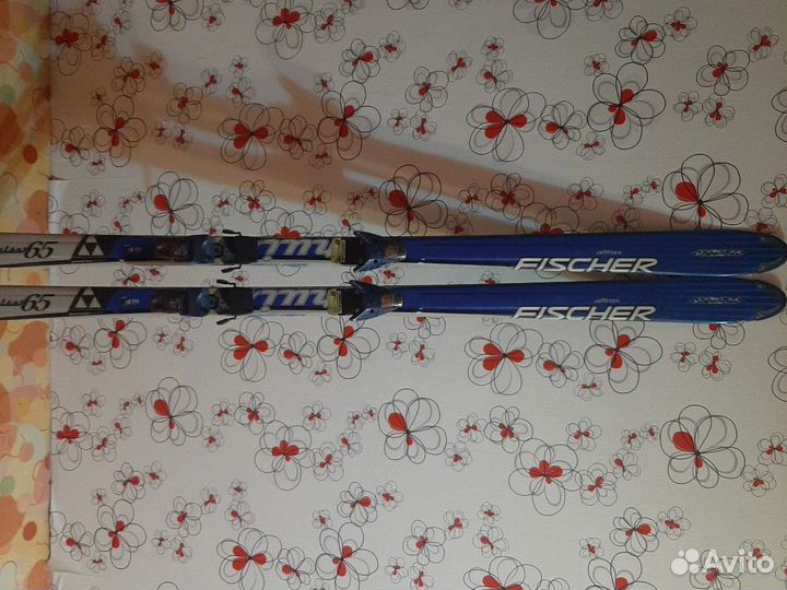 Горные лыжи с креплениями