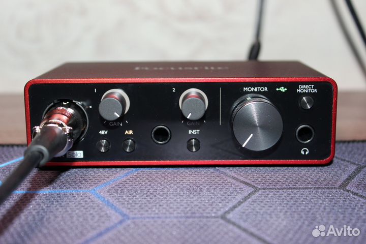 Звуковая карта Focusrite Scarlett Solo 3rd gen