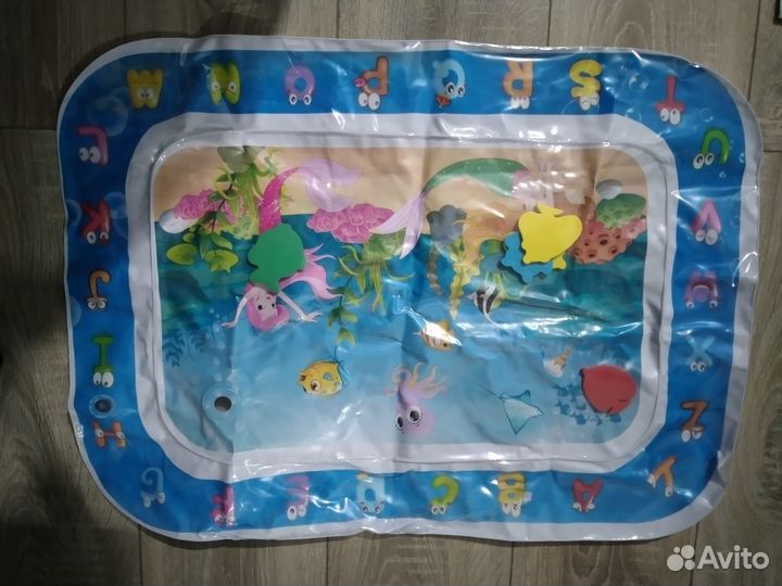 Вещи пакетом на мальчика,коврик игровой в подарок