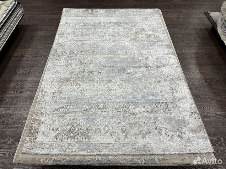 Ковер новый 1.6х2.3м Турция