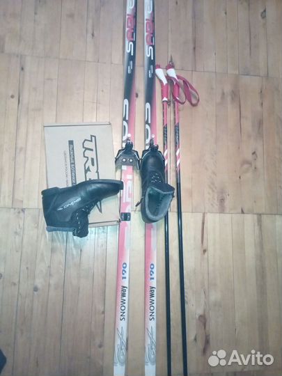Лыжи беговые в комплекте с ботинками и палками