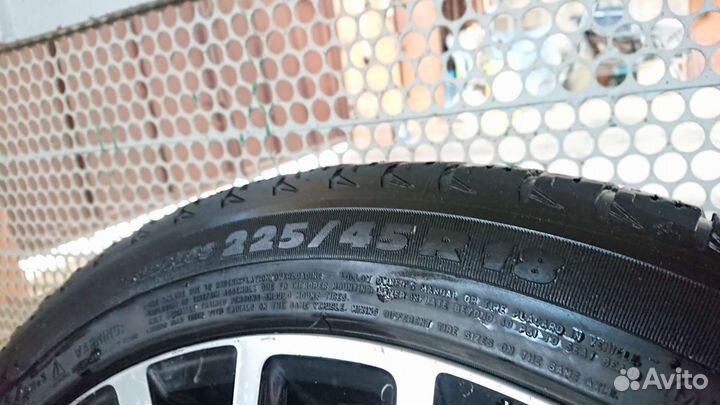 R18 Michelin Pilot Primacy 225/45, PCD 5x112 DIA 57.1