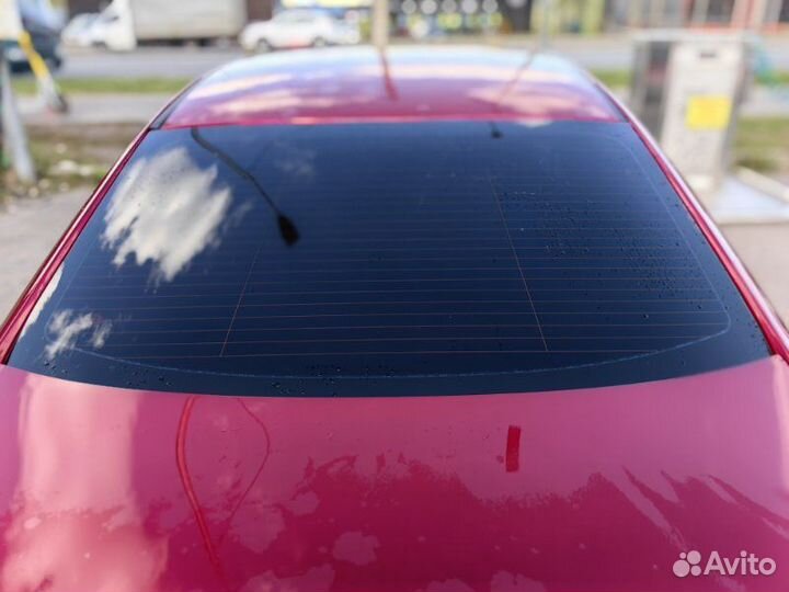 Стекло заднее Kaiyi E5 седан пробег 35.000км