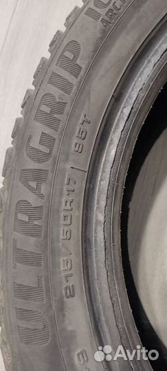 Goodyear UltraGrip 215/50 R17