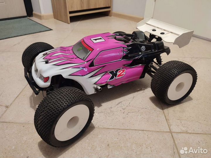 Машина на радиоуправлении двс