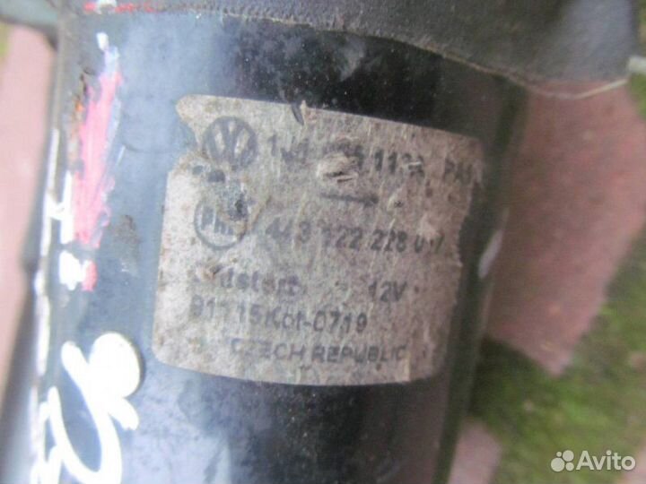 Трапеция стеклоочистителя Volkswagen Golf 4