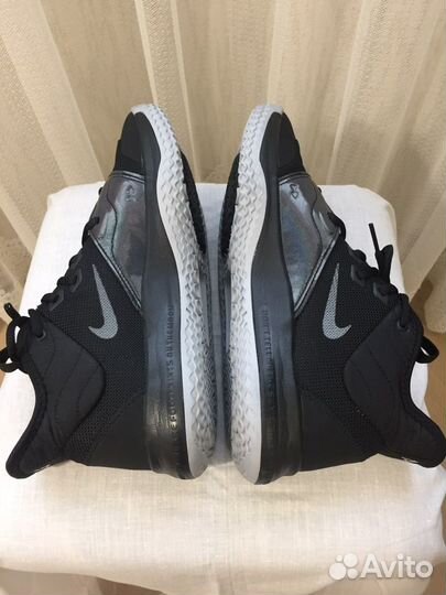 Кроссовки Найк / Nike новые (42 р)