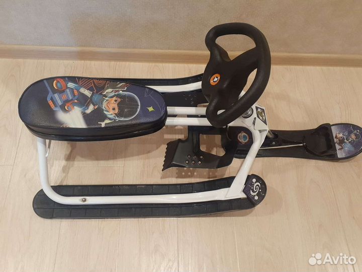 Детский снегокат