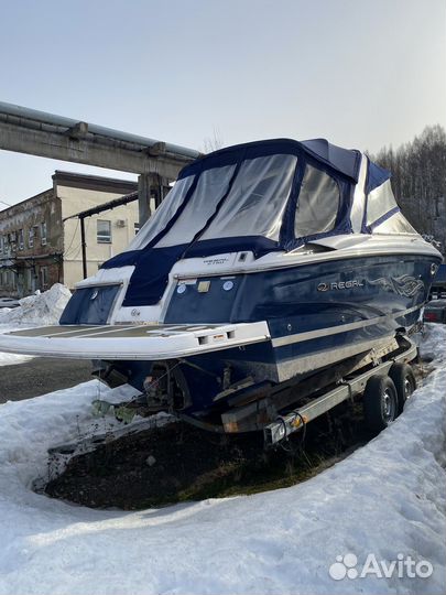 Катер Regal 2750 2009