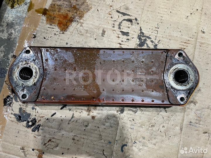 Масляный теплообменник Scania R 5 2009 1333183