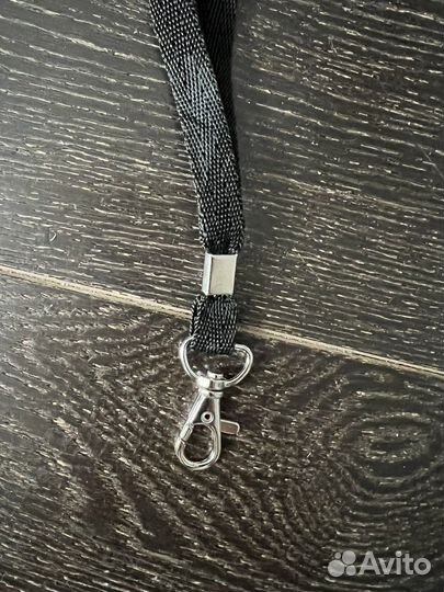Шнурок лента ланъярд с карабином