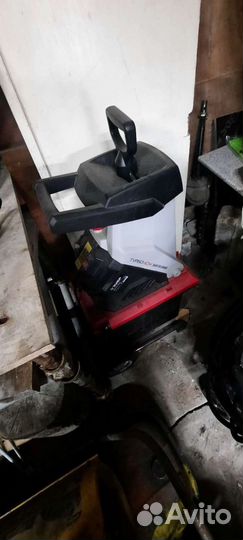 Садовый измельчитель бу