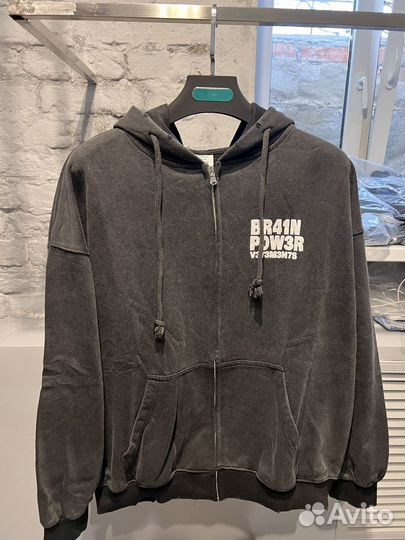 Худи Vetements bren power оверсайз на руках