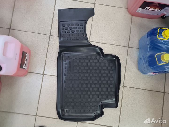 Коврики салона Hyundai i35 резиновые