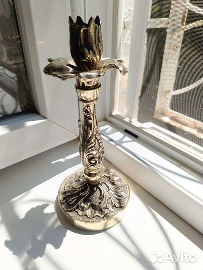 Подсвечник бронзовый й
